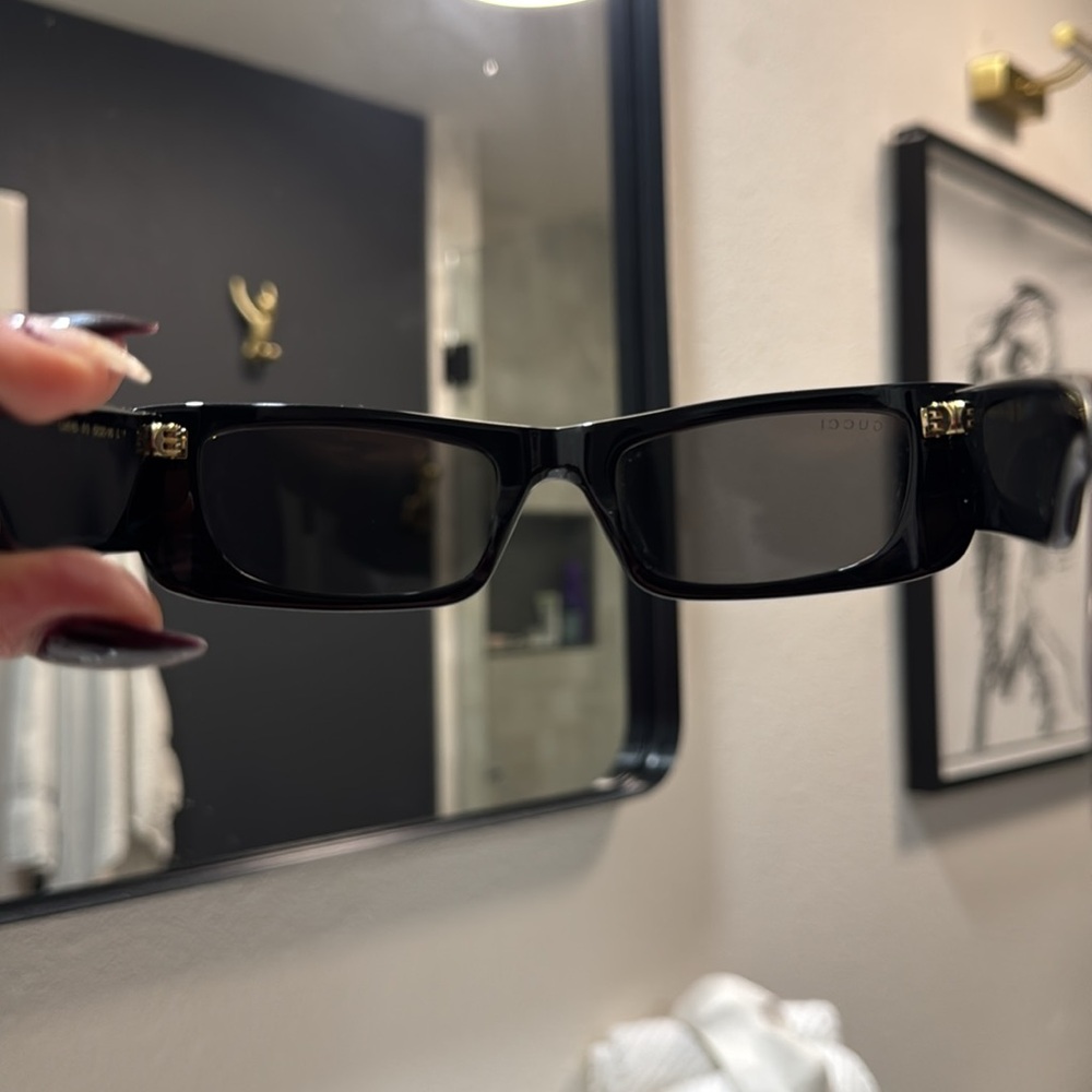 Gucci Fluo Rectangular Sunglassess - image 8